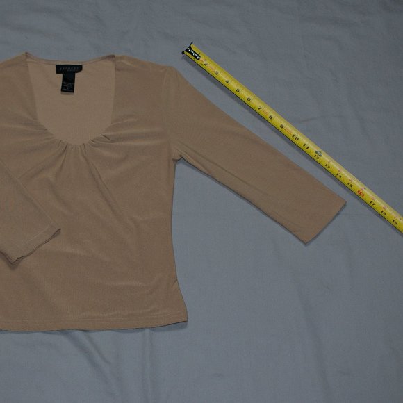 tan three-quarter sleeve stretchy top with ruched neckline - S - Picture 4 of 6